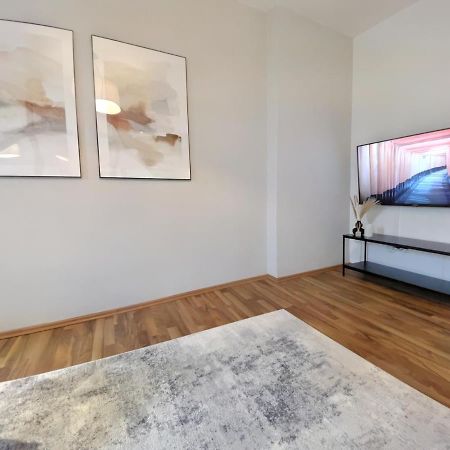 Milpau Recklinghausen1 - Modernes Und Zentrales Premium-Apartment Mit Queensize-Bett, Netflix, Nespresso, Smart-Tv Und Privatparkplatz Extérieur photo